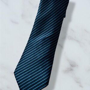 Brioni Navy & Light Blue Striped “Seven Folds”Silk Tie